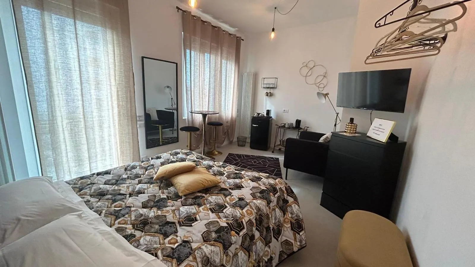 Guest house Comfort Accommodation Suite & Le Camere Bergamo Italy